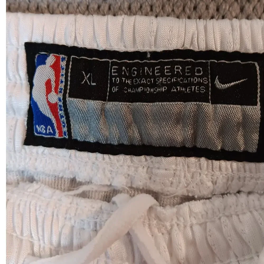 Nike NBA Basketball Shorts Youth XL 30-33 Golden State Warriors Y2K‎ Swoosh